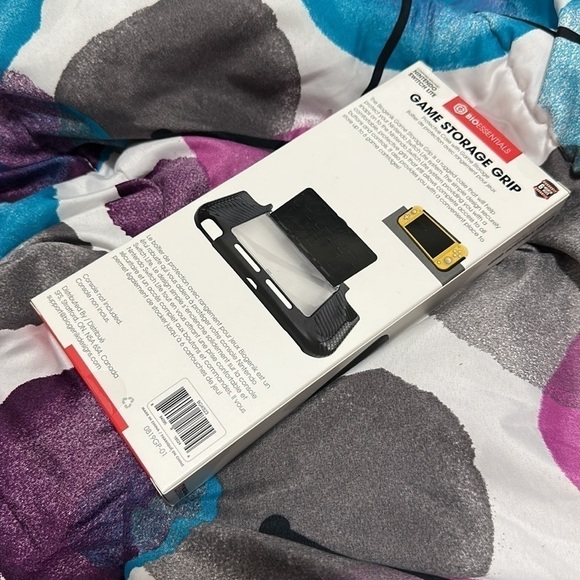 Nintendo Switch Lite Game Storage Grip - Picture 2 of 2
